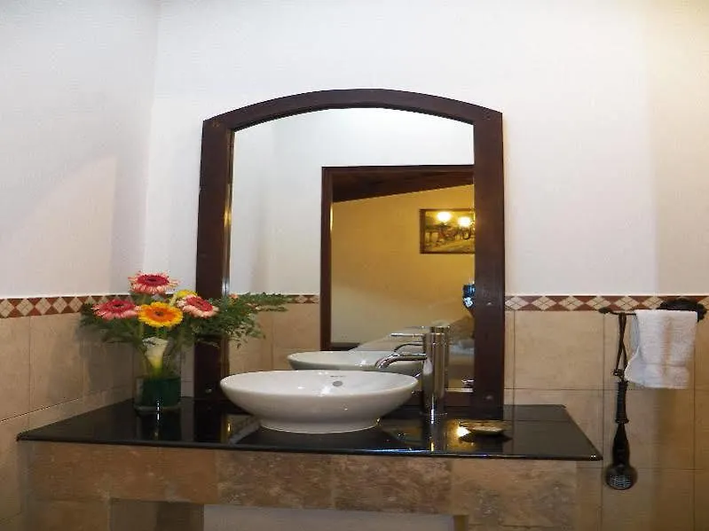Hotel Ciudad Condal Antigua 3*,  Guatemala